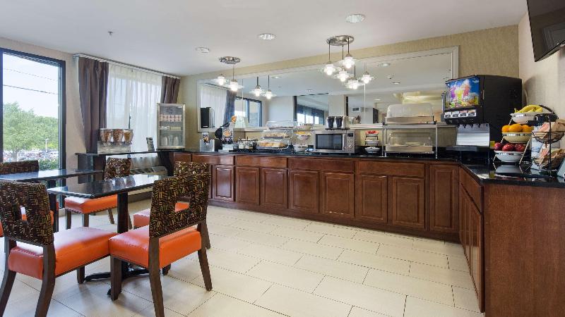 Best Western Plus Huntersville Inn & Suites Near Lake Norman - photo 28