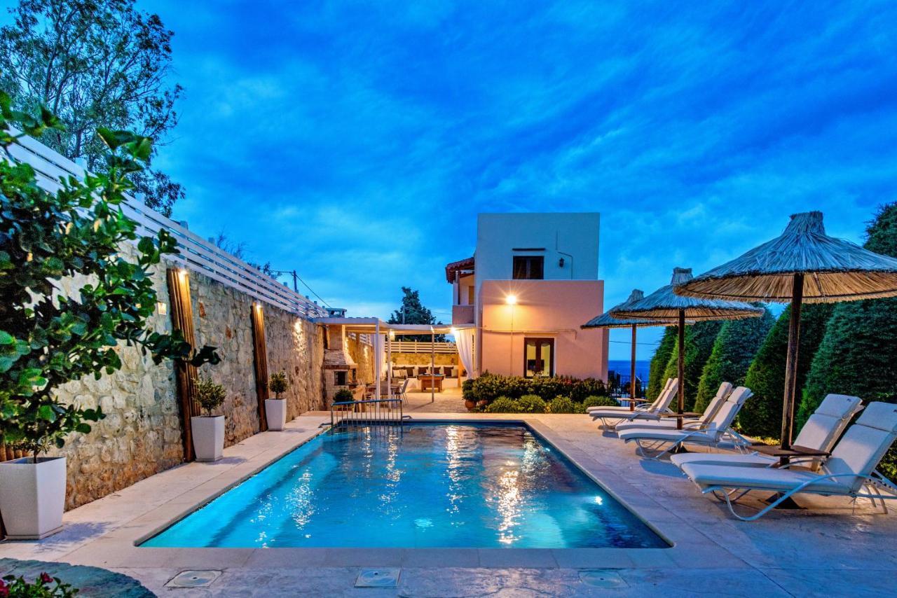 Elmyra Villa Heated Pool & Walking To Beach by Thinkvilla — 4-Star Luxury Hotel in Rethymno, Greece