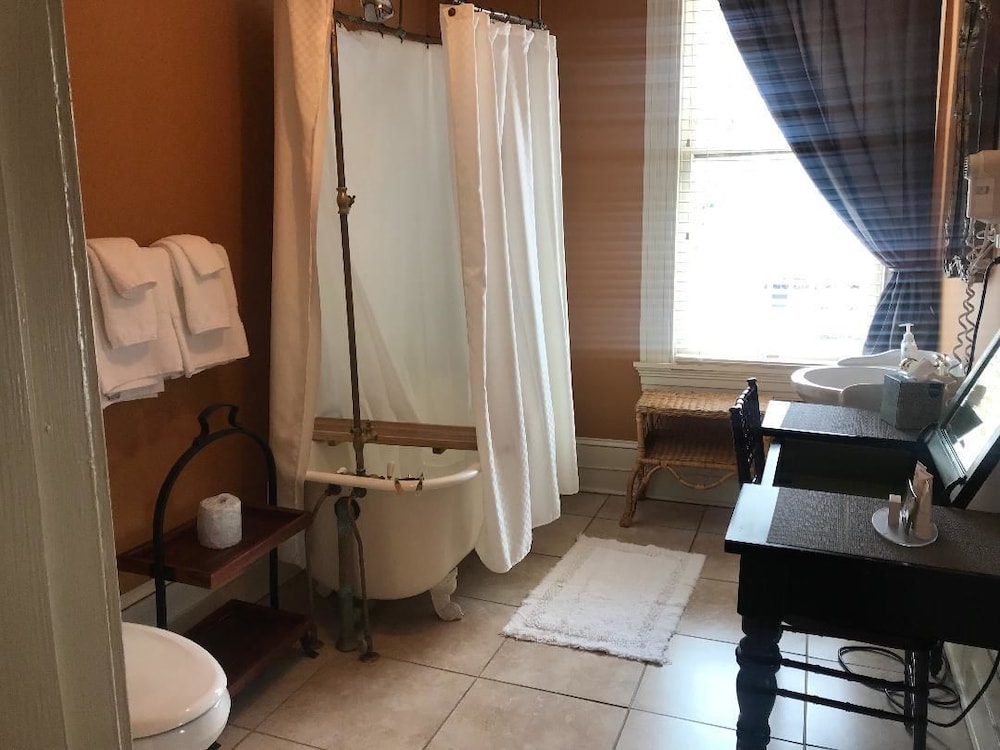 Vandiver Inn - photo 100