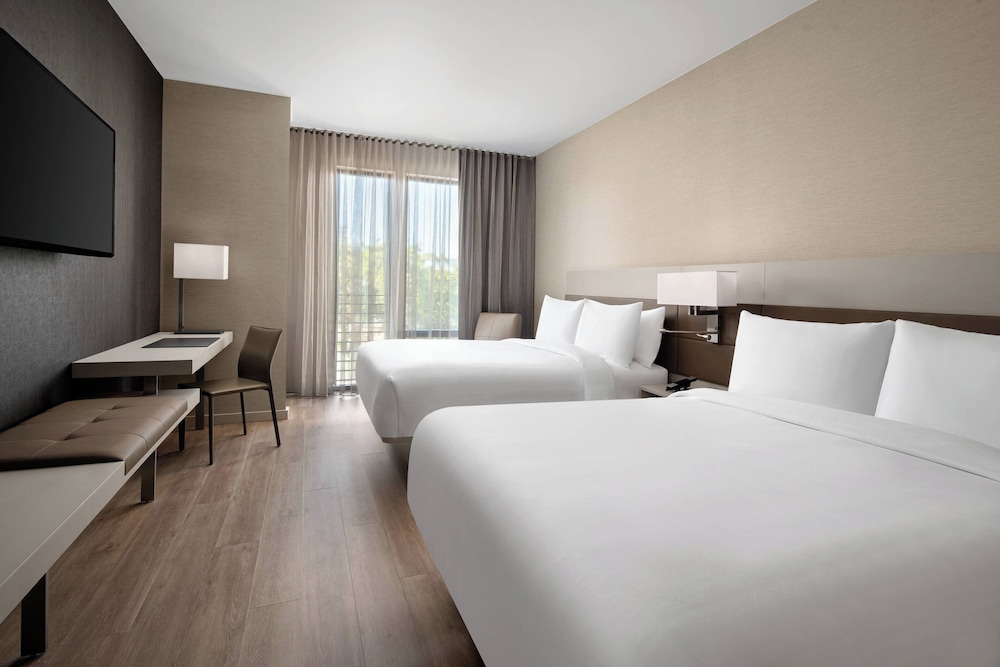 AC Hotel by Marriott Santa Rosa Sonoma Wine Country - photo 45