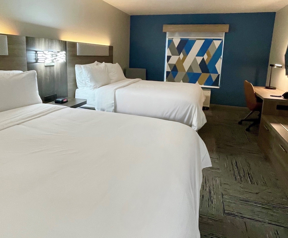 Holiday Inn Express and Suites Tuscaloosa University an IHG Hotel - photo 13