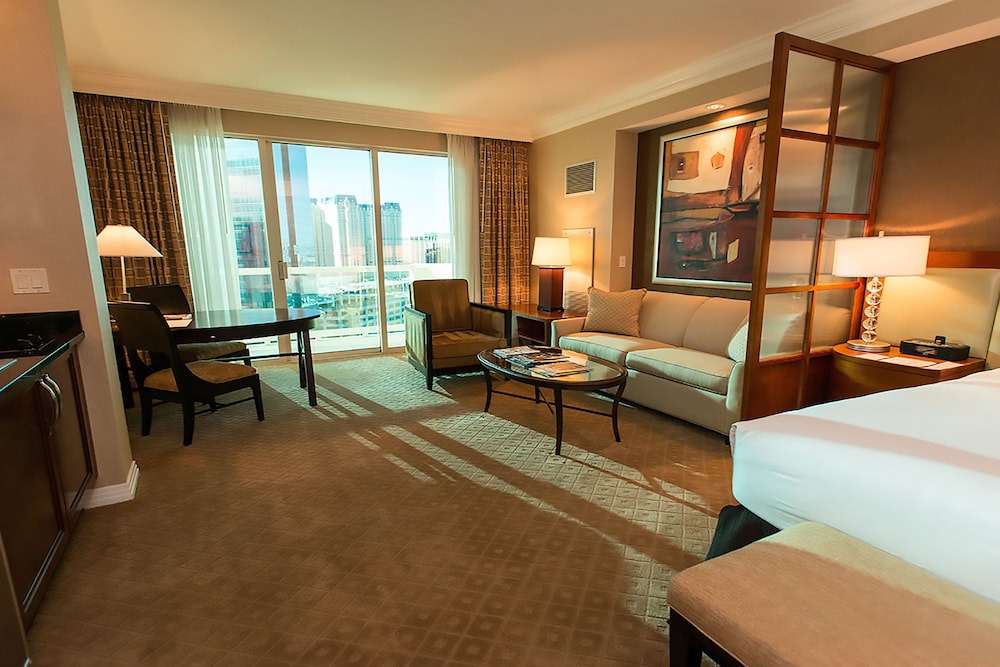 888 Two Bedroom Balcony Suite at Signature Condo Hotel - photo 11