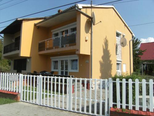 Ferienhaus Nr1 in Balatonszarszo, Hungary