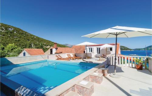 Six Bedroom Holiday Home In Sipan
