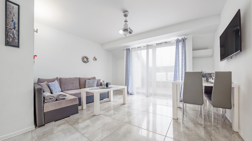 Apartament Sun & Snow Osiedle Północne — 4-Star Luxury Hotel in Darlowo, Poland