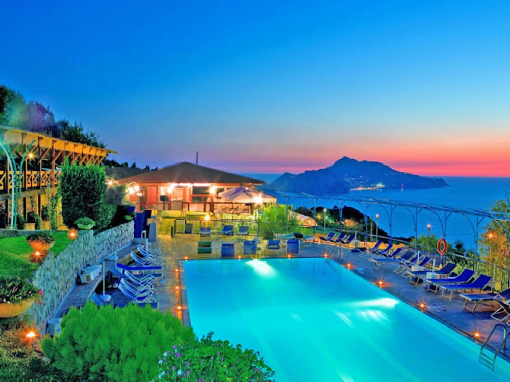 Blue Wave Experience Resort - last minute hotel in Massa Lubrense