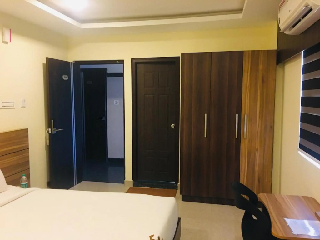Crystal Inn Hotel — Bengaluru — photo 2