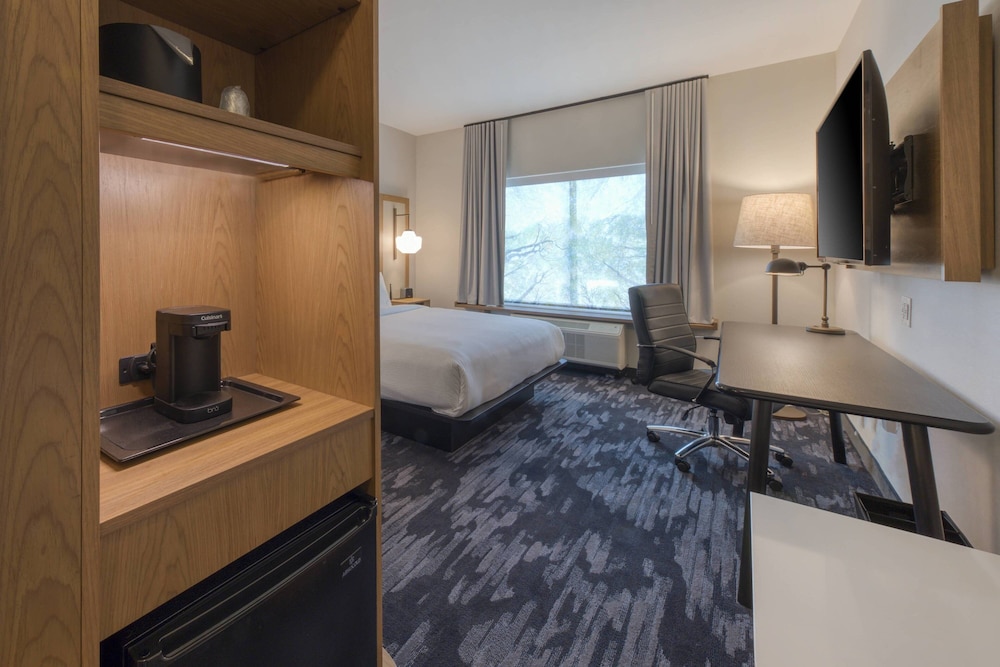 Fairfield Inn & Suites by Marriott Charlotte Belmont - photo 15