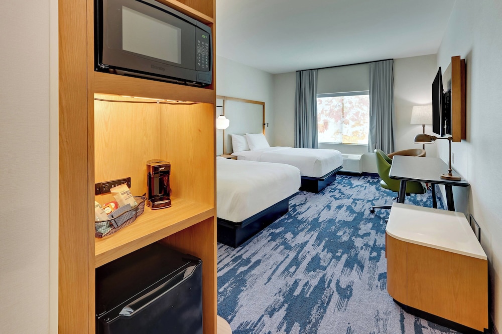 Fairfield Inn & Suites by Marriott Dallas Love Field - photo 14