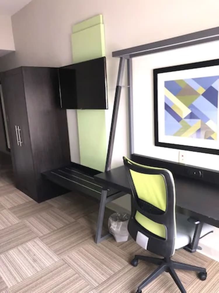 Holiday Inn Express Venice by IHG - photo 11