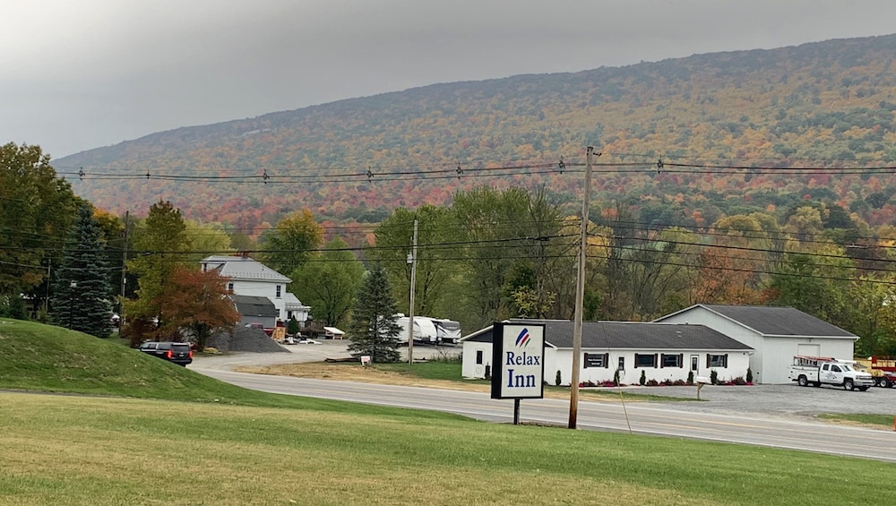 Relax Inn Altoona — hotel in Altoona