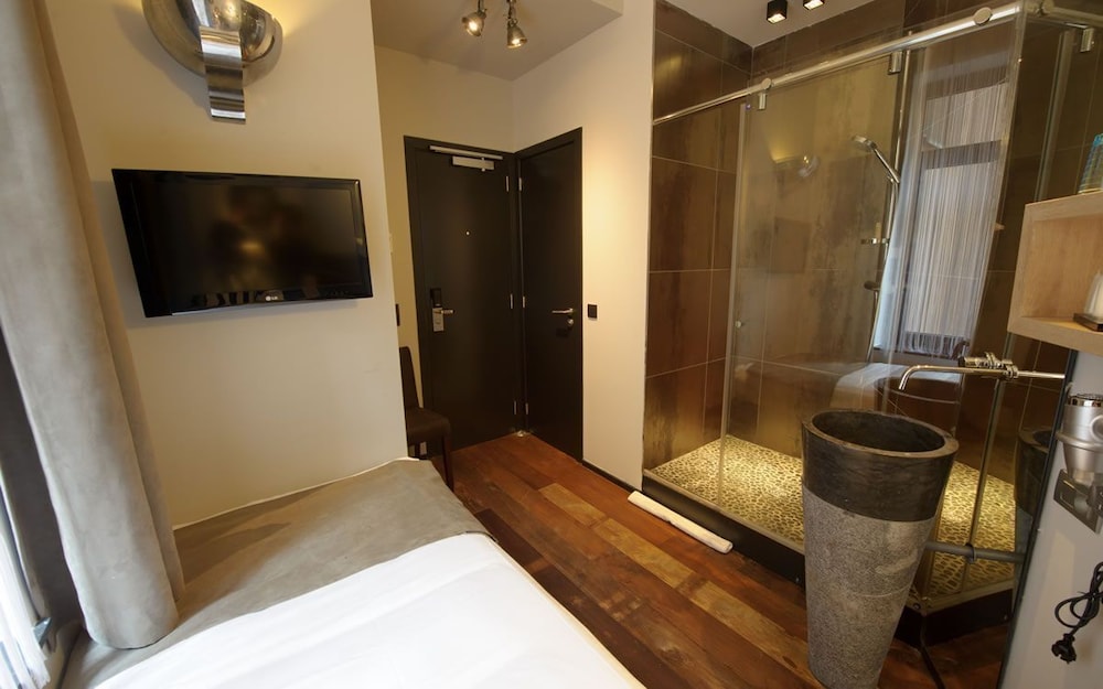 Saint Gery Boutique Hotel