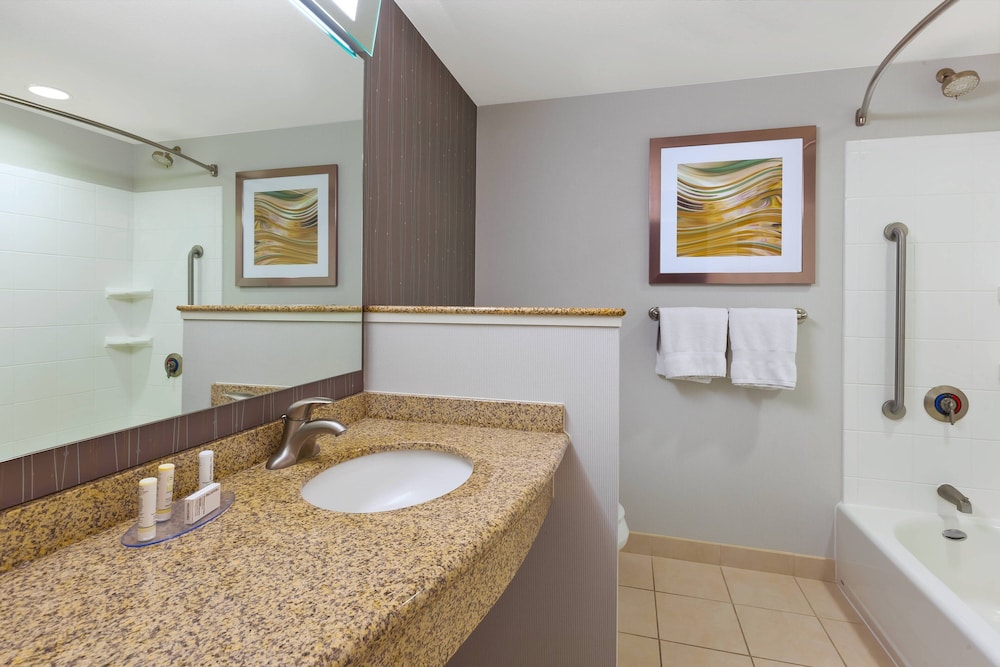 Courtyard by Marriott Omaha La Vista - photo 22
