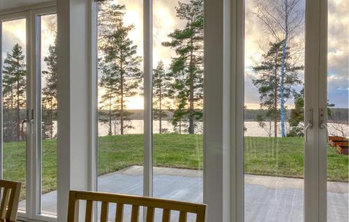 Nice Home In Västervik With Lake View — Vaestervik — photo 2