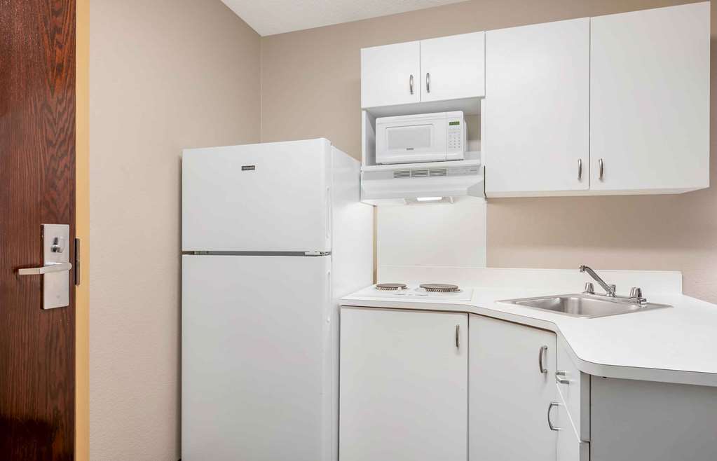 Extended Stay America Suites Fort Wayne South - photo 24