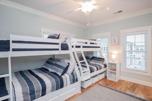 Pier Walker by Oak Island Accommodations - photo 30
