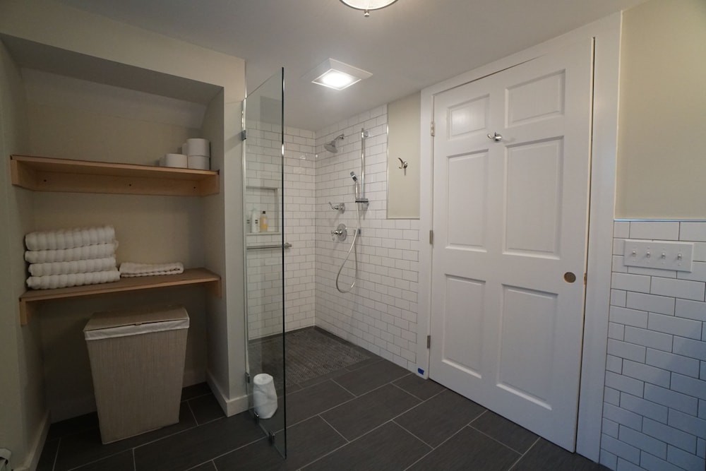 Sea Street Inn - photo 29