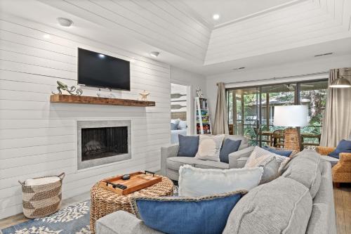 1071 Sparrow Pond Cottage by Akers Ellis Rentals — 4-Star Luxury Hotel in Kiawah Island, United States