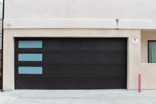 209 9th St in Newport Beach, United States