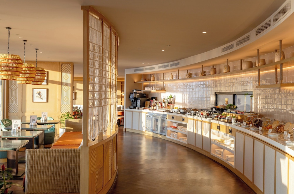 מזון ומשקאות