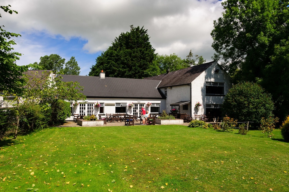 Brown Trout Golf & Country Inn - carbon neutral hotel in Coleraine