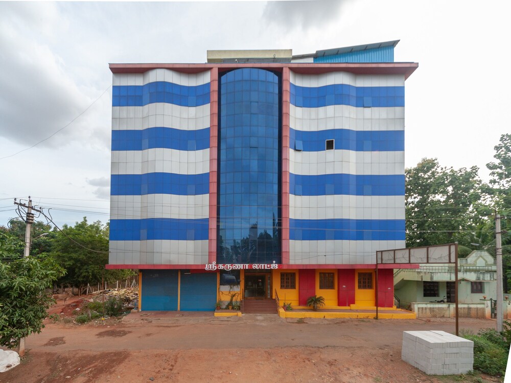 OYO 15663 Sri Karuna Residency in Tanjore, India