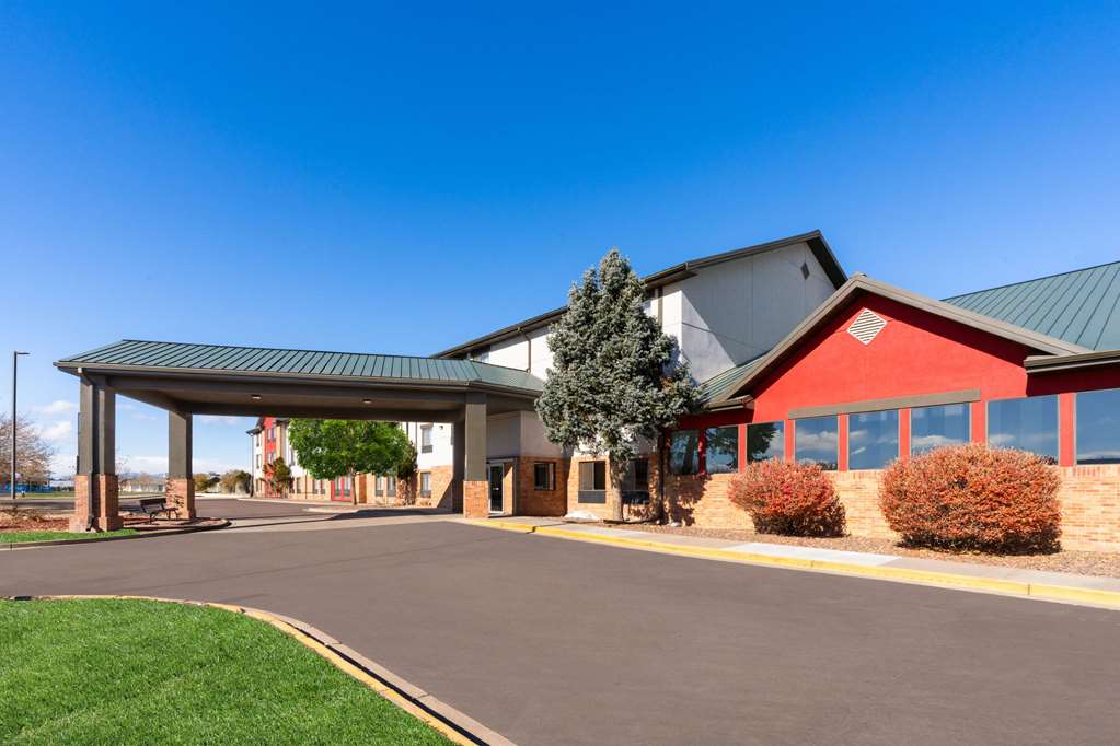 SYLO Hotel Denver Airport a Ramada by Wyndham - photo 4