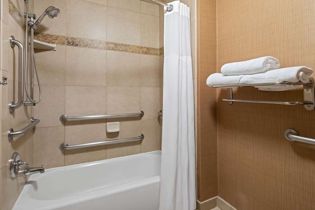 La Quinta Inn & Suites by Wyndham Idaho Falls Ammon - photo 48