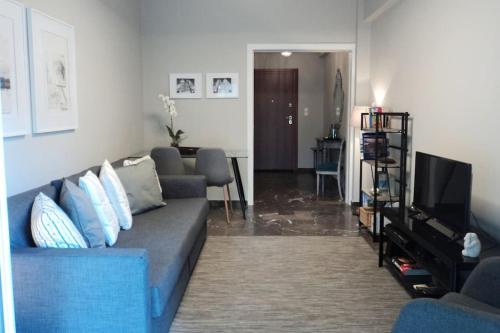 Urban Apt Metro Line 3 1min Walk — 4-Star Luxury Hotel in Athens, Greece