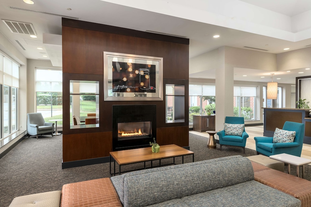 Hilton Garden Inn Silver Spring White Oak - photo 2
