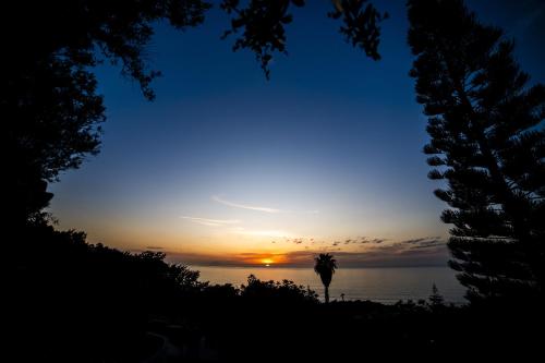 Sunset House — 4-Star Luxury Hotel in Parghelia, Italy