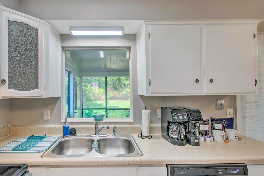 Pet Friendly Brunswick Retreat with Gas Grill — Brunswick — photo 2