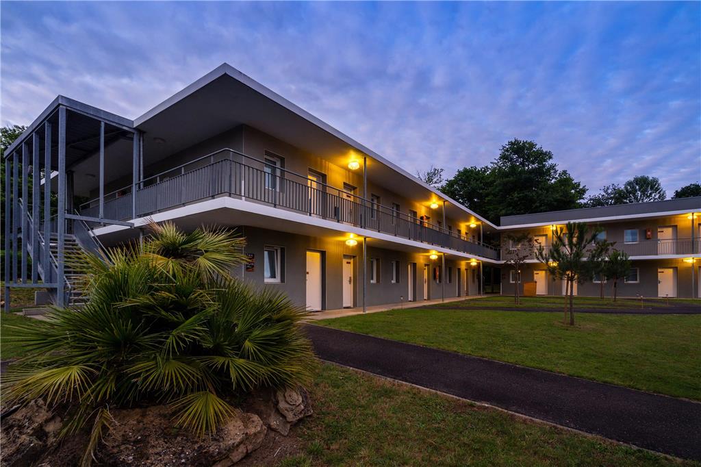 Sure Hotel by Best Western Mont de Marsan in Mont-De-Marsan, France