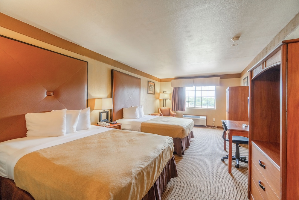 Texan Inn By Oyo Beeville Us 181 - photo 31