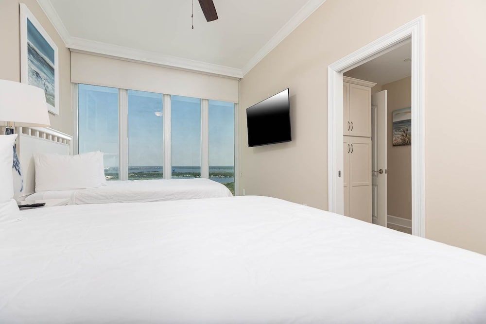 Phoenix Gulf Towers 2201 4 Bedroom Condo - photo 10