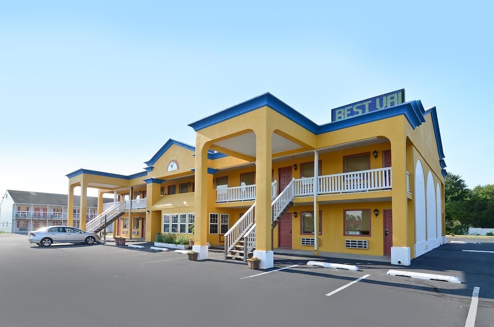 Americas Best Value Inn Princess Anne - photo 23