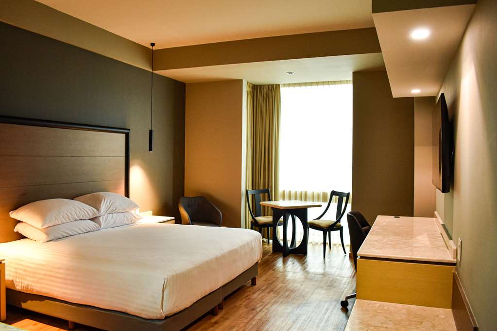 Ramada by Wyndham Mexico City Santa Fe — 4-Star Luxury Hotel in Mexico City, Mexico