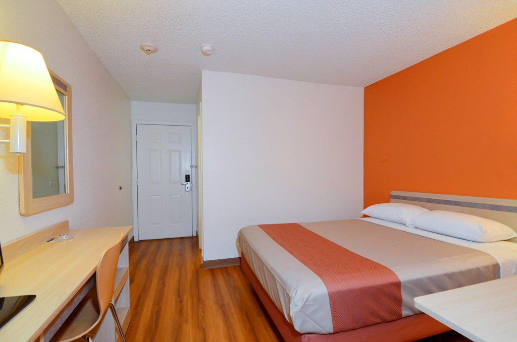 Motel 6 North Palm Springs CA North - photo 11