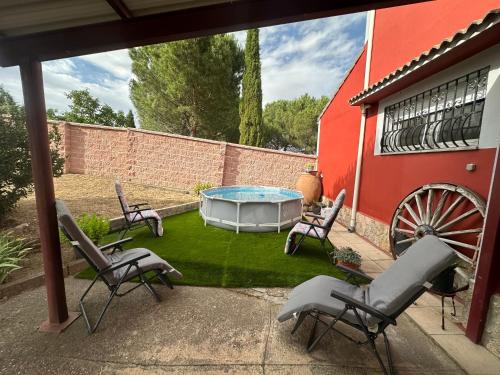 Casas Rurales la Picotilla Y la Guija pet-friendly hotel Martiherrero