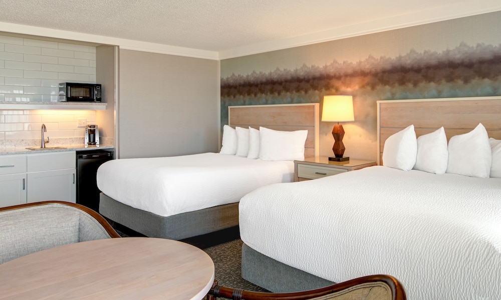 Hallmark Resort Newport - photo 15