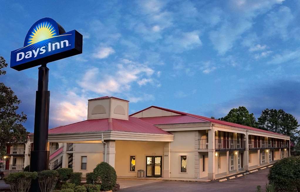 Days Inn by Wyndham Cleveland TN - photo 2
