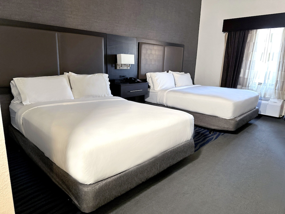Holiday Inn Express & Suites Barstow Route 66 by IHG - photo 14