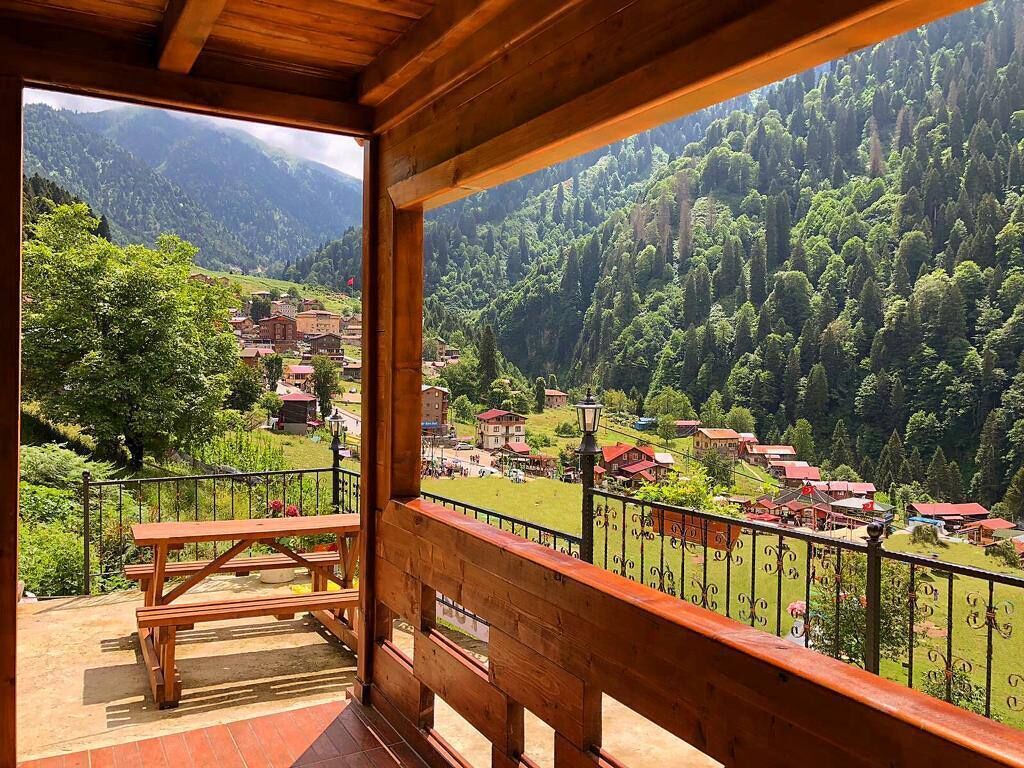 Ayder Yardimci Apart — 4-Star Luxury Hotel in Camlihemsin, Turkey