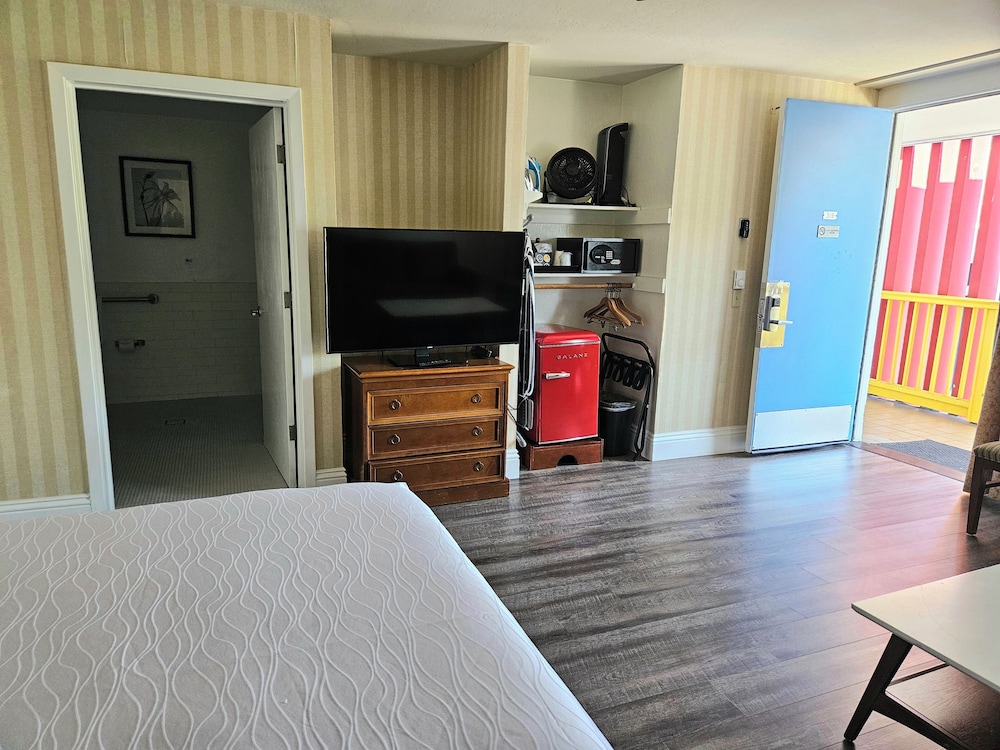 Wharf Inn - photo 34