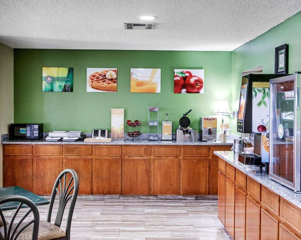 Quality Suites Baton Rouge East Denham Springs - photo 68