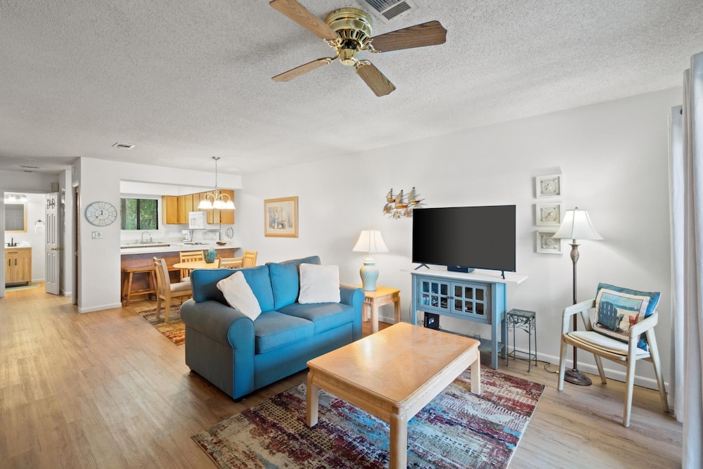 Portside Resort Pet Friendly Rentals by Panhandle Getaways - photo 46