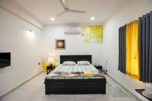 Legend's studio room with Mini kitchenette — 4-Star Luxury Hotel in Hyderabad, India