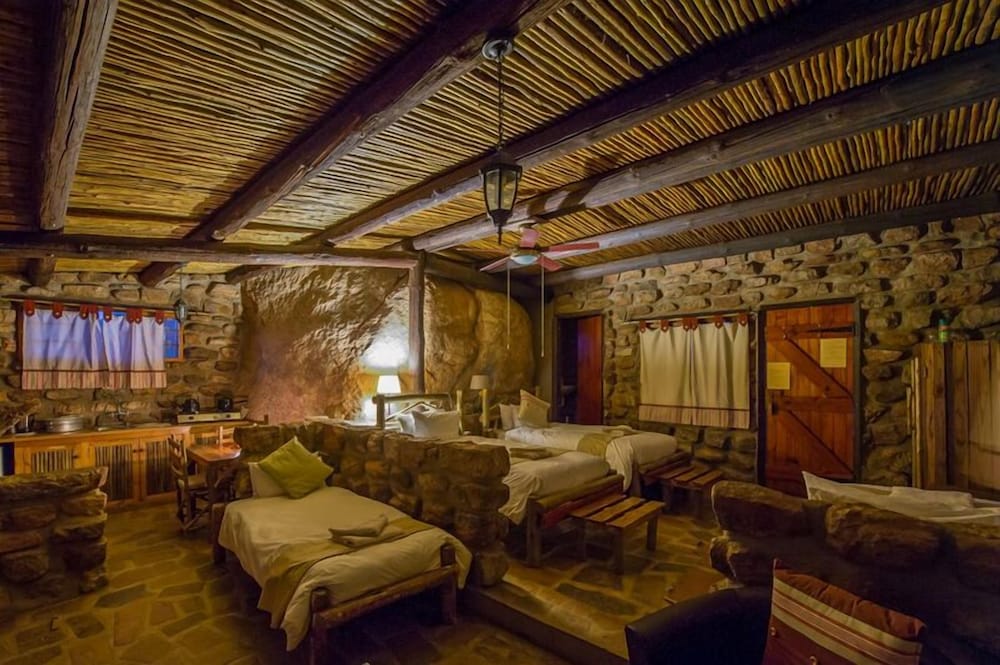 Klein Aus Vista Eagle s Nest chalets — Luderitz — photo 3