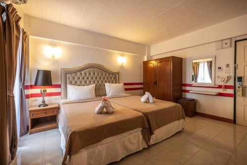 Infinite Hotel