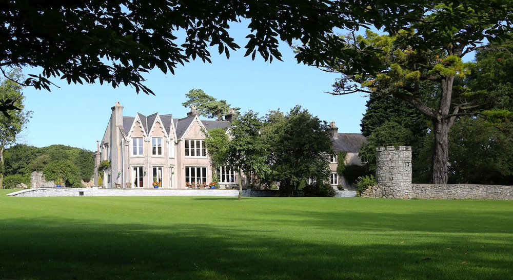 Parc Le Breos House — 4-Star Luxury Hotel in Swansea, United Kingdom